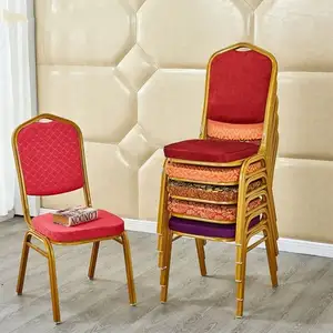 Toptan ucuz otel parti istiflenebilir alüminyum kumaş döşemeli yastıklı taht ziyafet sandalye ziyafet salonu düğün etkinlikleri