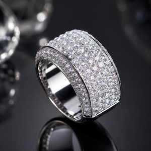 Anello Unisex con Zirconi Incastonati, Gioiello da Dito di Lusso alla Moda con Micro-Incastonatura - Product Image 5