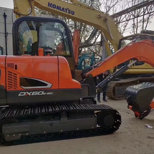 Excavatrice d'occasion Doosan DX60-9C, 5,5 tonnes, sur chenilles, moteur Doosan, pompe, boîte de vitesses, roulements, faible nombre d'heures, consommation de carburant économique - Product Image 5