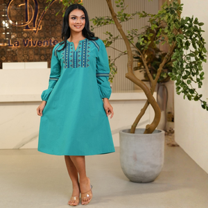 Vestido Bordado Geométrico Color Verde Azulado Claro de Primera Calidad en Oferta, Ropa Casual para Mujer al por Mayor - Product Image 3