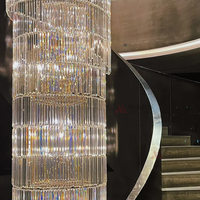 Lustre en cristal de luxe sur mesure pour villas, éclairage suspendu haut de gamme pour escaliers en colimaçon, hôtels et duplex
