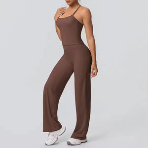 Ensemble de sport 2 pièces pour femme, couleur unie, respirant, comprenant un legging large personnalisé et un débardeur de sport, idéal pour le fitness, la gym et le yoga - Product Image 3
