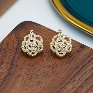 Pendientes de Botón de Circonita Rosa Francesa de Lujo de Alta Gama, Nuevo Diseño de Doble Cara, Versátiles, Chapados en Oro y Cobre, Exquisitos, para Regalo - Product Image 2