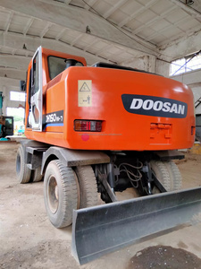 Excavadora Doosan en buen estado de segunda mano Excavadora Doosan 140 150 130 bonita excavadora de ruedas - Product Image 3
