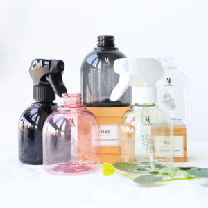 Bouteille pulvérisateur colorée de 250 ml en PET, courte et large, pour détergent liquide et nettoyage - Product Image 3