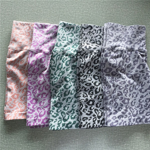 Lcool Custom Logo Gym Booty Shorts Mujeres Seamless Scrunch Gym Fitness Tights Leopard Yoga Shorts - Product Image 4