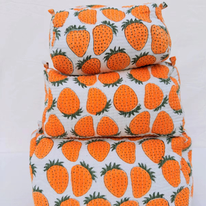 Bolsa de Aseo Acolchada de Algodón Hecha a Mano con Estampado de Bloques, Neceser de Viaje - Product Image 5