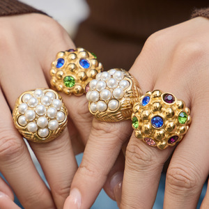 Anillo de Diseño Vintage con Forma de Cápsula de Loto, Acero Inoxidable, Chapado en Oro de 18K, con Piedra de Vidrio de Color, Anillo de Moda para Mujer - Product Image 1