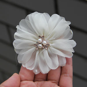 Broches de Flores Cosidos a Mano de Plástico Brillante de 9 cm con Borde Quemado y Pedrería, Borde Enrollado, para Decoración de Zapatos Deportivos, Sombreros y Ropa - Product Image 6