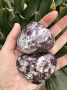 En gros naturel fleur de prunier <span class=keywords><strong>Rose</strong></span> Tourmaline <span class=keywords><strong>Quartz</strong></span> Cristal Polissage <span class=keywords><strong>Coeur</strong></span> Sculpté Pour La Décoration Intérieure - Product Image 6