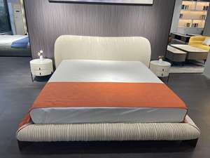 Luxury Brushed Velvet Fleece Upholstered Bedroom Furniture Wooden Frame <b>Bed</b> King Size <b>Bed</b> - Product Image 4