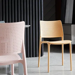 야외 저렴한 내구성 도매 pp 의자 북유럽 스택 monoblock 디자인 가격 현대 컬러 플라스틱 식당 의자 판매