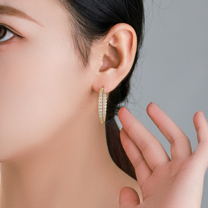XUPING Gioielli Moda Rame Ecologico Placcato Oro 14K Orecchini a Cerchio con Gemma Artificiale Stile Semplice e di Tendenza - Product Image 4