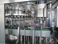 Machine de remplissage de bouteilles en verre pour boissons gazeuses, équipement de production de boissons gazeuses isobariques