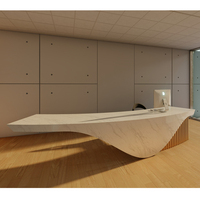 Comptoir de réception d'hôtel en marbre blanc, design de table de réception d'hôpital