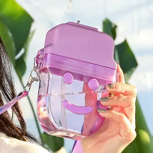 Özel toptan sevimli karikatür dondurma çocuk kayış ile taşınabilir Bpa ücretsiz plastik şişe moda Popsicle saman su bardağı