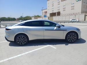 Voiture électrique 4 roues motrices BYD Han L 2025 - Product Image 3