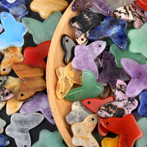 Dulces <span class=keywords><strong>Sueños</strong></span> de Mariposa: Colgante de Mariposa de Cristal Natural para tus Joyas - Product Image 5