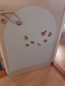 <span class=keywords><strong>Tableau</strong></span> <span class=keywords><strong>noir</strong></span> magnétique arqué amovible multifonctionnel pour la maison ou le bureau - Product Image 5