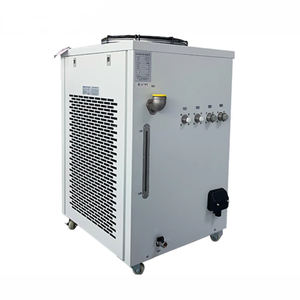 ชุดทำความเย็นอุต<span class=keywords><strong>ส</strong></span>าหกรรมแบบกำหนดเอง 3 ตัน 5 ตัน 2 แรงม้า 5 แรงม้า พร้อมถังเก็บ<span class=keywords><strong>น้ำ</strong></span>แบบระบายความร้อนด้วยอากาศ - Product Image 2