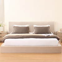 Lit plateforme king size de luxe personnalisé en gros avec matelas rembourré compressé sous vide et cadre en tissu double