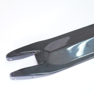 Longboard en fibre de carbone véritable 3K ultra-léger avec haute résistance et flexibilité pour la descente et le cruising - Product Image 1