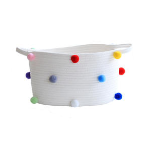 Articles de rangement faits à la main au crochet boîtes de salle de bain chambre et salon bols et paniers petits pompons - Product Image 5