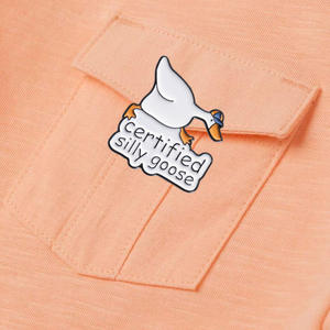 Yaratıcı sevimli karikatür büyük beyaz kaz şekli çinko alaşım damla yağ broş Metal rozeti giyim çanta takı toptan - Product Image 5