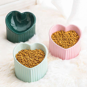 Gamelle personnalisable en céramique pour animaux de compagnie, mangeoire en <span class=keywords><strong>porcelaine</strong></span> en forme de cœur pour <span class=keywords><strong>chien</strong></span>, gamelle surélevée à bouche oblique, texture rayée - Product Image 2