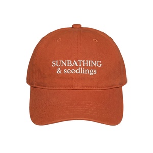 หมวกเบสบอลปักโลโก้ 6 แผง สีส้ม แบบเรียบ ผ้าฝ้ายฟอก ทรงไม่แข็ง แบบ Dad Hat - Product Image 2