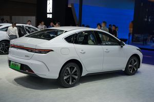 <span class=keywords><strong>2025</strong></span> New BYD tàu khu trục 05 DMI tầm xa điện Plug-in Hybrid EV tiêu thụ năng lượng thấp sang trọng Sedan 2026 - Product Image 2