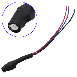 Relé de alimentación de 12V con filtro de condensador para cámara de visión trasera de coche - Product Image 1