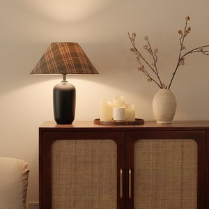 Lampe de table de style rétro vintage E27 LED, protection des yeux, pour chambre à coucher, salon, design chinois moderne - Product Image 2