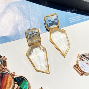 Kaimei 2021 di modo esagerato geometrica acrilico <span class=keywords><strong>orecchini</strong></span> grande Della Boemia Irregolare Trasparente Oro Della Resina Ciondola Gli <span class=keywords><strong>Orecchini</strong></span> Delle Donne Degli <span class=keywords><strong>Orecchini</strong></span> - Product Image 3