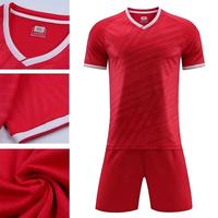 Maßgeschneidertes Voll-Sublimations-Fußballtrikot Knitterfrei Antistatisch Leichtes Polyester Fußballshirt für Team-Uniform