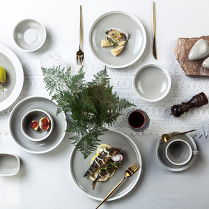<span class=keywords><strong>Service</strong></span> De Vaisselle en céramique émaillée, Design nordique gris clair minimaliste couleur brillante <span class=keywords><strong>Service</strong></span> De Vaisselle ensemble d'assiettes Vaisselle - Product Image 3