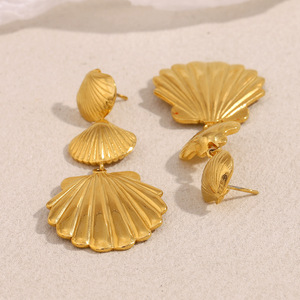 Pendientes de concha de oro de 18 quilates inspirados en el océano, Pendientes colgantes de acero inoxidable para mujer <span class=keywords><strong>E190</strong></span>, novedad de 2025 - Product Image 5
