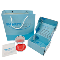 Boîte d'emballage de luxe personnalisée pour kit de nettoyage de prothèses dentaires et appareils orthodontiques avec insert en papier pour aligneurs dentaires