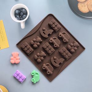12 cavidades coche troyano oso <span class=keywords><strong>de</strong></span> peluche <span class=keywords><strong>molde</strong></span> <span class=keywords><strong>de</strong></span> <span class=keywords><strong>Chocolate</strong></span> <span class=keywords><strong>molde</strong></span> <span class=keywords><strong>de</strong></span> silicona <span class=keywords><strong>para</strong></span> dulces DIY bandeja <span class=keywords><strong>de</strong></span> bloques <span class=keywords><strong>de</strong></span> hielo bloque <span class=keywords><strong>de</strong></span> construcción <span class=keywords><strong>molde</strong></span> <span class=keywords><strong>para</strong></span> hornear galletas - Product Image 5