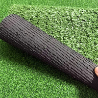 Gazon artificiel pour couloirs de centres commerciaux et stands d'exposition - Hauteur de pile 30mm/40mm, imperméable, qualité terrain de sport, usage extérieur