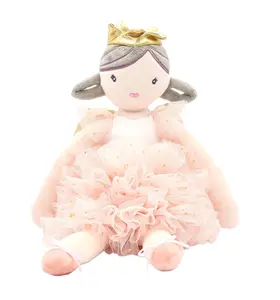 Vendita calda principessa bambola di peluche angelo una collezione di fata angelo elegante gonna abito da sposa con ala di alta qualità bambola di peluche