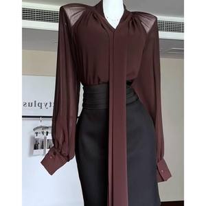 Conjunto de Dos Piezas: Camisa Borgoña con Lazo Delantero y Falda Negra, Manga Larga, Nailon/Algodón, Traje Casual Vintage de Gasa para Mujer, Cuatro Estaciones - Product Image 5