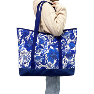 USA China <span class=keywords><strong>Alibaba</strong></span> Online Gran cantidad de stock Listo para enviar Patrón de porcelana azul y blanca <span class=keywords><strong>Bolsa</strong></span> de compras de lona - Product Image 2