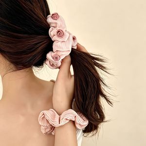 Coleteros de satén y gasa con diseño de rosa 3D, dulces coleteros florales elásticos, elegantes coleteros de tela para mujer. - Product Image 1