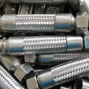 أنبوب مرن للماء الساخن من المعدن عالي الجودة مع وصلات سريعة وخدمة تقطيع مخصصة حسب طلب العميل - Product Image 3