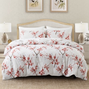Ensemble <span class=keywords><strong>de</strong></span> literie <span class=keywords><strong>de</strong></span> luxe sophistiqué à fleurs <span class=keywords><strong>de</strong></span> prunier, 3 pièces, housse <span class=keywords><strong>de</strong></span> <span class=keywords><strong>couette</strong></span>, taies d'oreiller, entretien facile, polyester, disponible en plusieurs tailles - Product Image 1