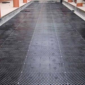 Rejillas de Drenaje Celulares Ecológicas de PP para Césped Sintético en Techos, Balcones, Campos Deportivos y de Fútbol en Color Negro - Product Image 6