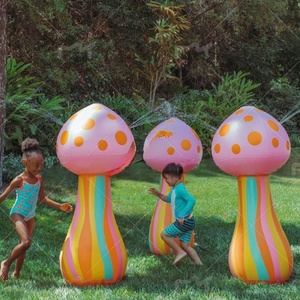 Aspersor Inflable de PVC con Forma de Hongo de 152 CM para Niños, Diversión al Aire Libre en Verano - Product Image 3
