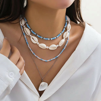 Collier de perles à 4 couches, chaîne dorée, imitation perles multi-brins, bijoux de plage vintage superposés pour femme, cadeau de vacances