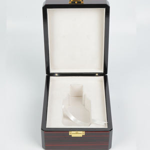 Caja de Regalo de Madera MDF de Lujo con Corte Láser, Rectangular, para Perfumes y Cosméticos, Tipo Concha, Personalizada de Fábrica - Product Image 1